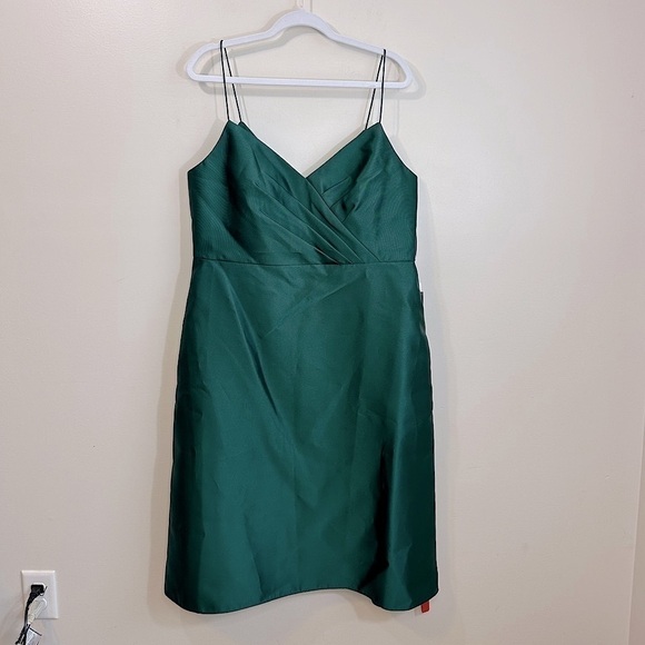 NWT ALFRED SUNG  D777 V-Neck Faux Wrap Cocktail Dress Hunter Green Size 18 - Picture 14 of 16